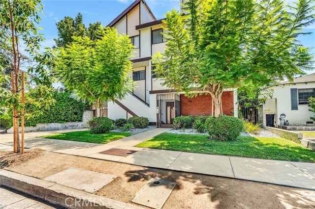 Building Photo - 640 Ivy St