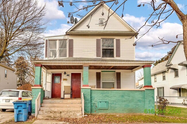 Building Photo - 1335 Hamilton Ave NW