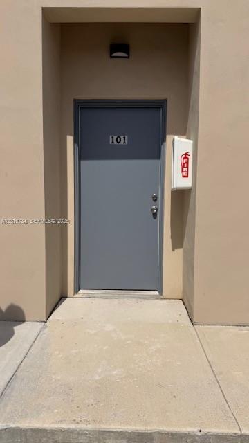 Building Photo - 811 E 52nd St