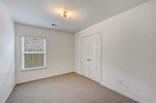 Building Photo - 22719 Tabberts Wy