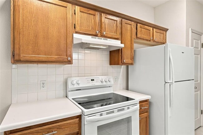 Building Photo - 3120 Cohoba Dr