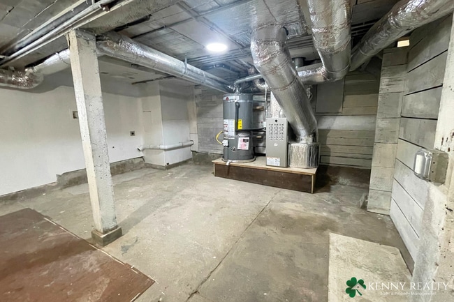 Building Photo - Beautifully Remodeled 4 Bedroom Home | Ing...