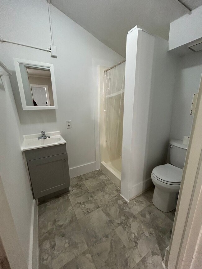 Building Photo - 800-806 N 8th / 718 Union