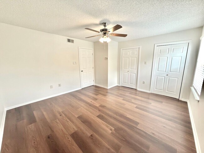 Building Photo - 5212 Butter Creek Ln