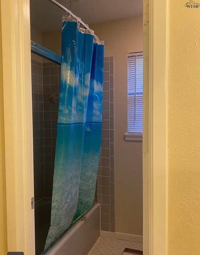 Building Photo - 3512 Fairway Blvd