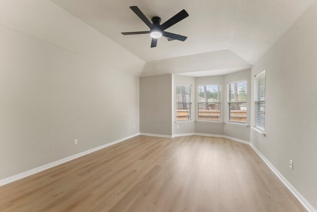 Building Photo - 99 E Foxbriar Forest Cir