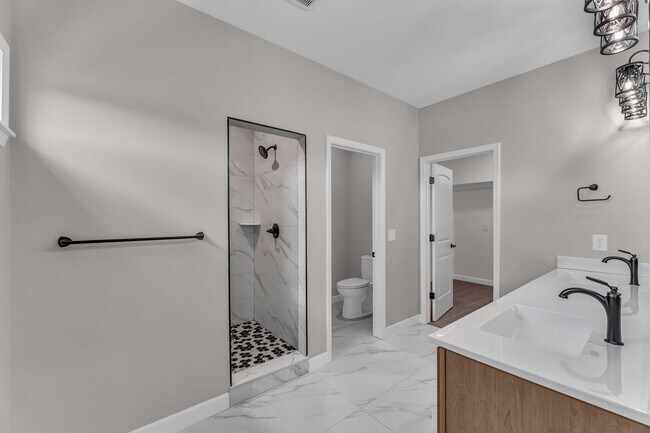 Building Photo - Italian Estates Property Management