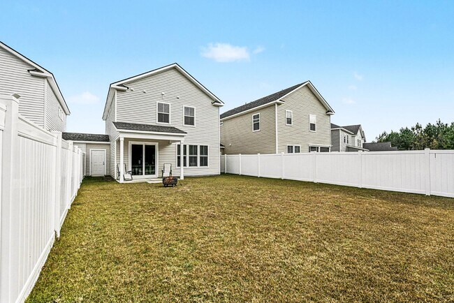 Building Photo - 153 Hawthorne Landing Dr