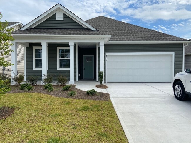 Building Photo - Welcome to your dream home in the heart of...