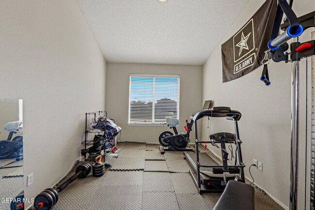 Building Photo - 14220 Firewood Dr