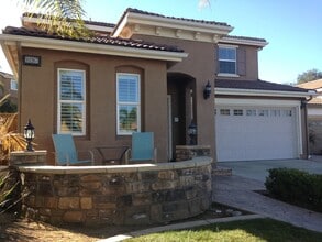 Building Photo - Hidden Meadows Executive 4bd 2.15 ba Home