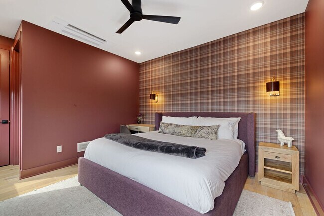 Building Photo - 1117 3rd Ave S