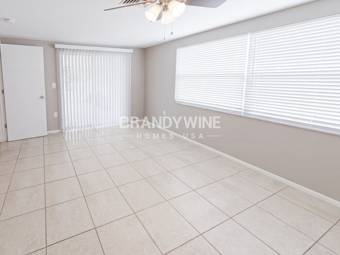 Building Photo - 7804 Topay Ln