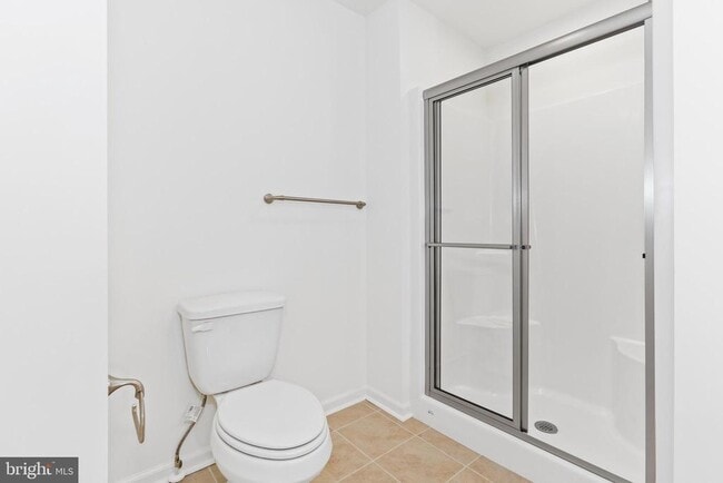 Building Photo - 985 Lorewood Grove Rd