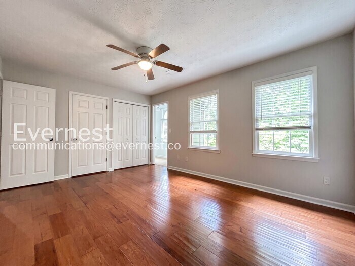 Building Photo - 2219 Heritage Trace Dr