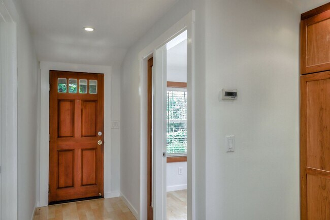 Building Photo - 3669 Madrone Ave