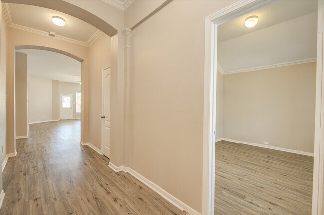 Building Photo - 17231 Hollow Sands Ct