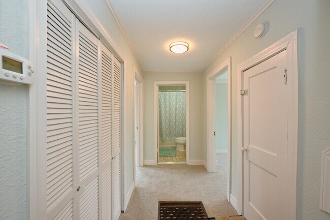 Building Photo - Renovated East Nashville Home | 3BR + Washer/Dryer + Off-Street Parking