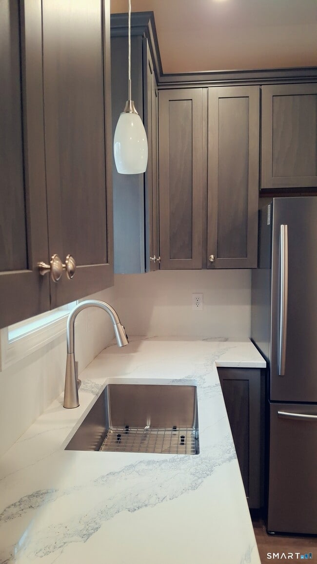 Building Photo - 78 West Ave