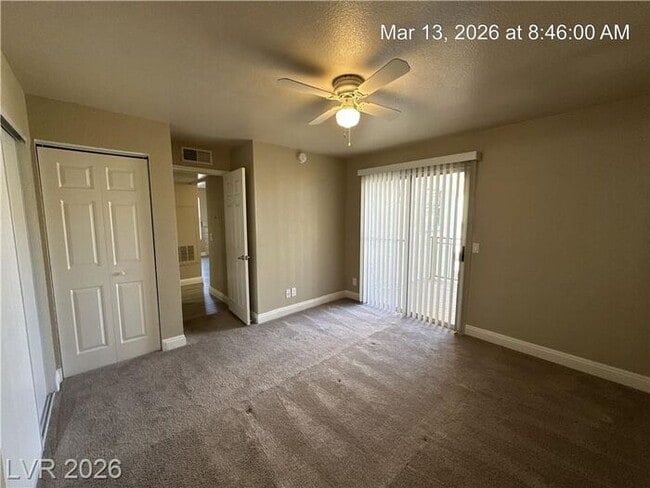 Building Photo - Fantastic NW second-floor unit with a welcoming layout and great natural flow!