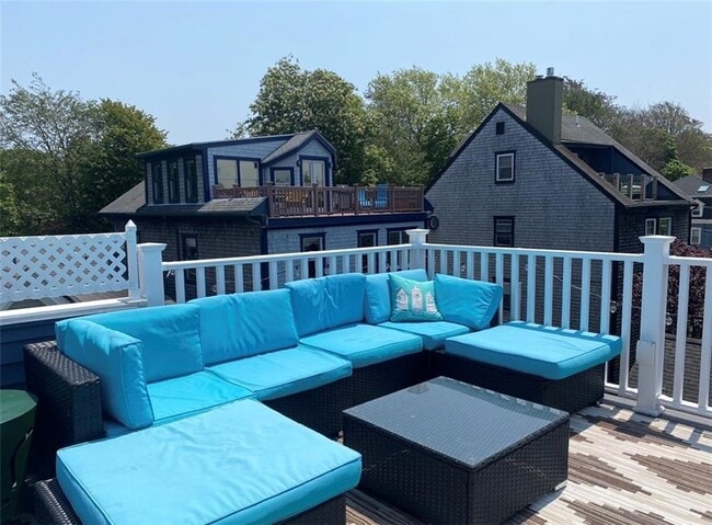 Building Photo - 7 Bacheller St