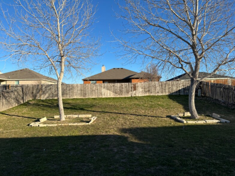 Building Photo - 3610 Del Mar Ct