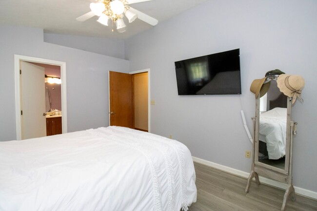 Building Photo - Four bedroom, single family home