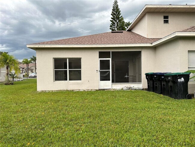 Building Photo - 14572 Laguna Beach Cir