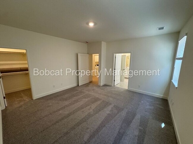 Building Photo - 1484 W Sunset Way