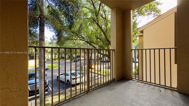 Building Photo - 4220 San Marino Blvd