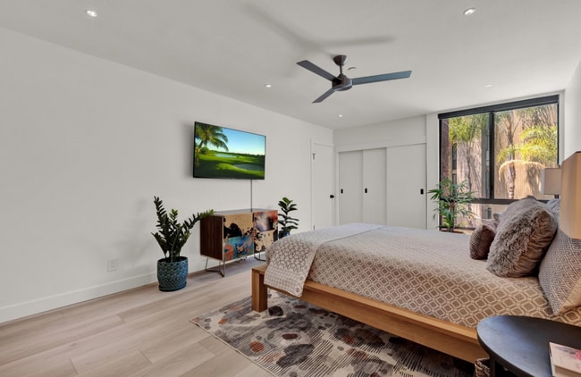 Building Photo - 750 State St