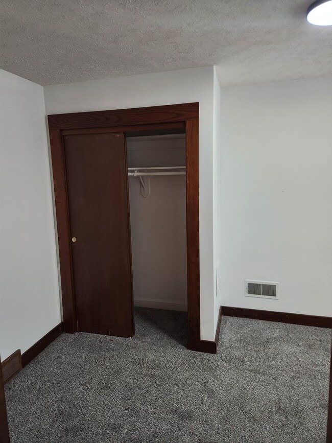 Building Photo - 524 N 50th St