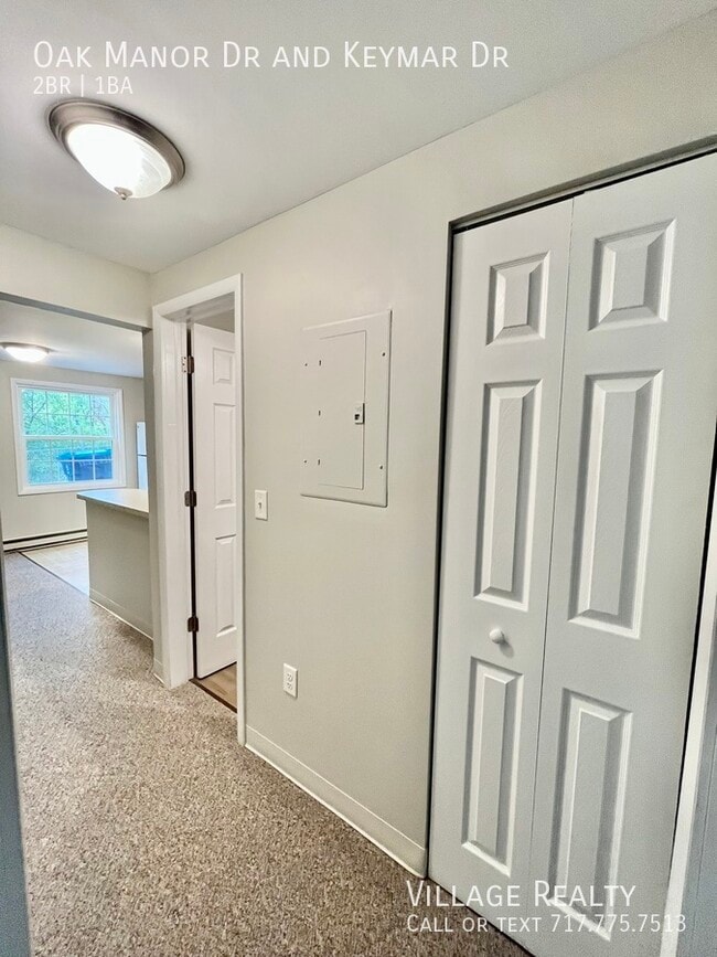 Building Photo - 219 Oak Manor Dr