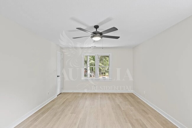 Building Photo - 623 Elmwood Ct