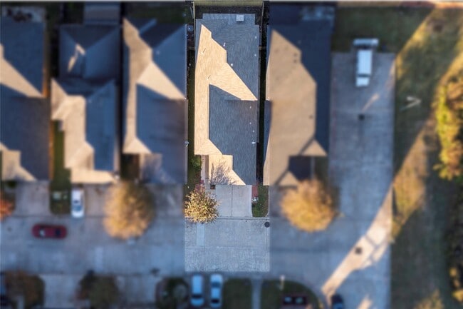 Building Photo - 10904 Panther Ct