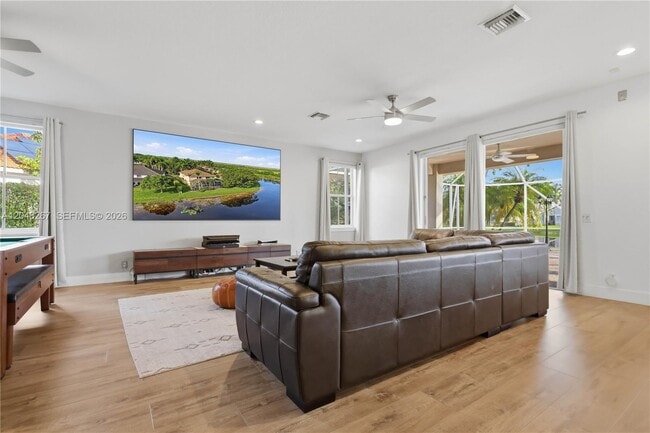 Building Photo - 1419 Crossbill Ct