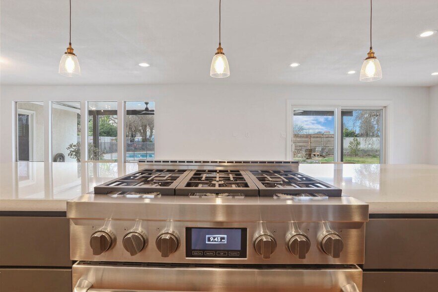 Building Photo - 1177 Fay Cir