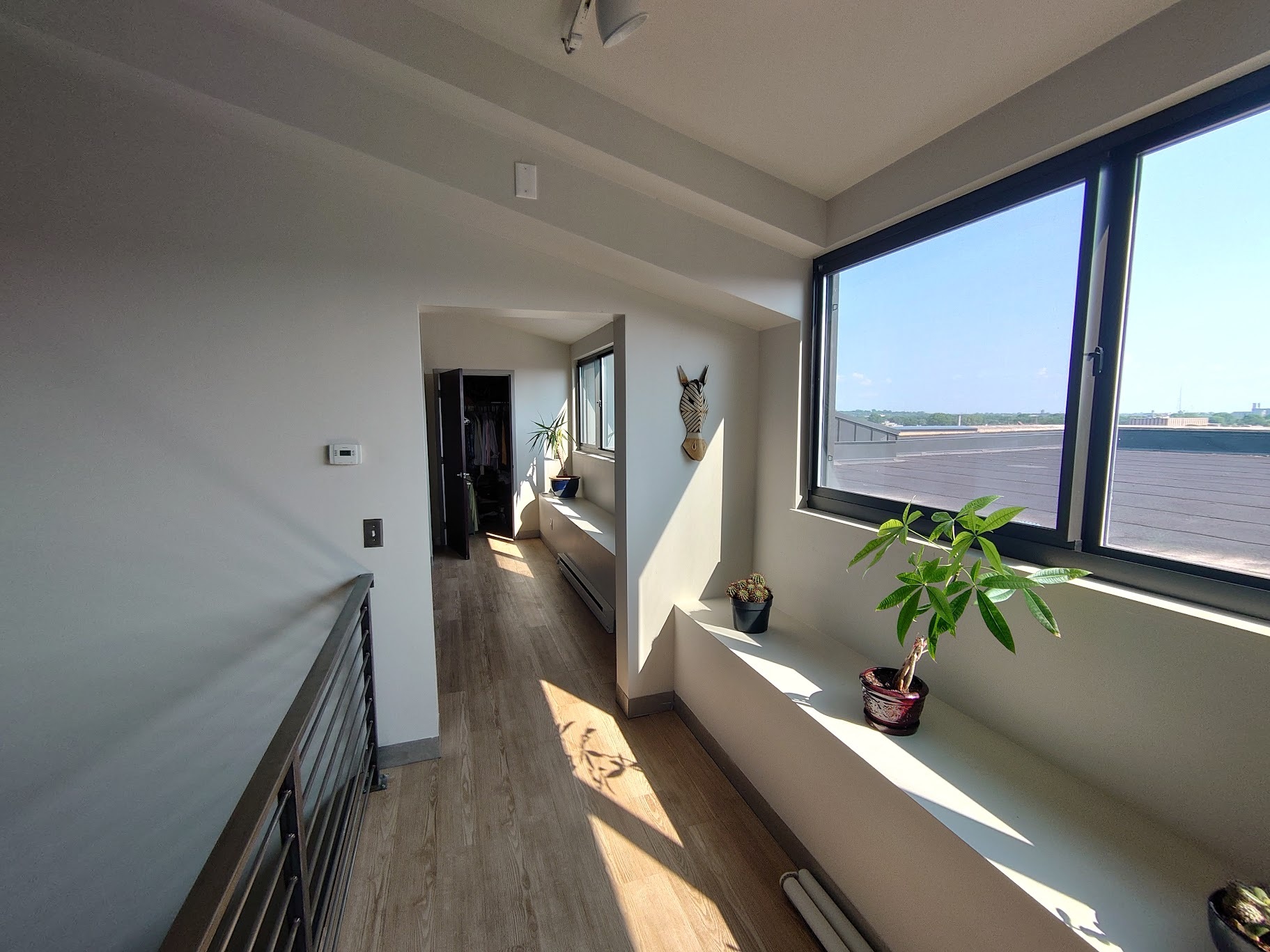 bedroom entrance - 730 Stinson Blvd
