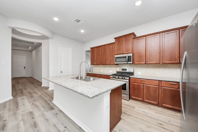 Building Photo - 165 Sunray Creek Dr