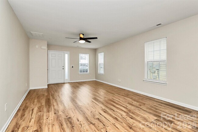 Building Photo - 3128 Reid Brook Ln