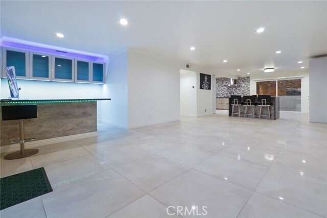 Building Photo - 3381 Oakmont View Dr