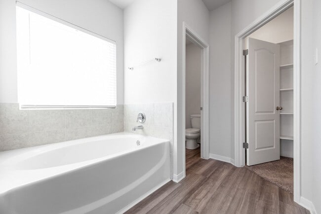 Building Photo - 1533 Soap Rock Ln