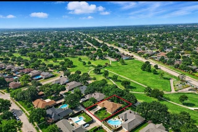 Building Photo - 1617 Century Oaks Dr