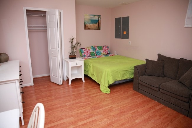 Building Photo - 4700 Rippling Pond Dr