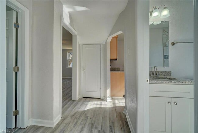 Building Photo - Cozy, Convenient, and Completely Ready – Y...
