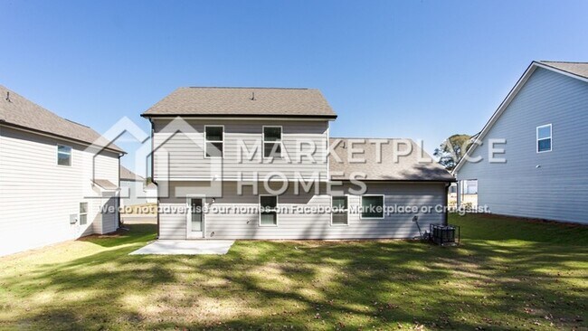 Building Photo - 252 W L Miller Dr