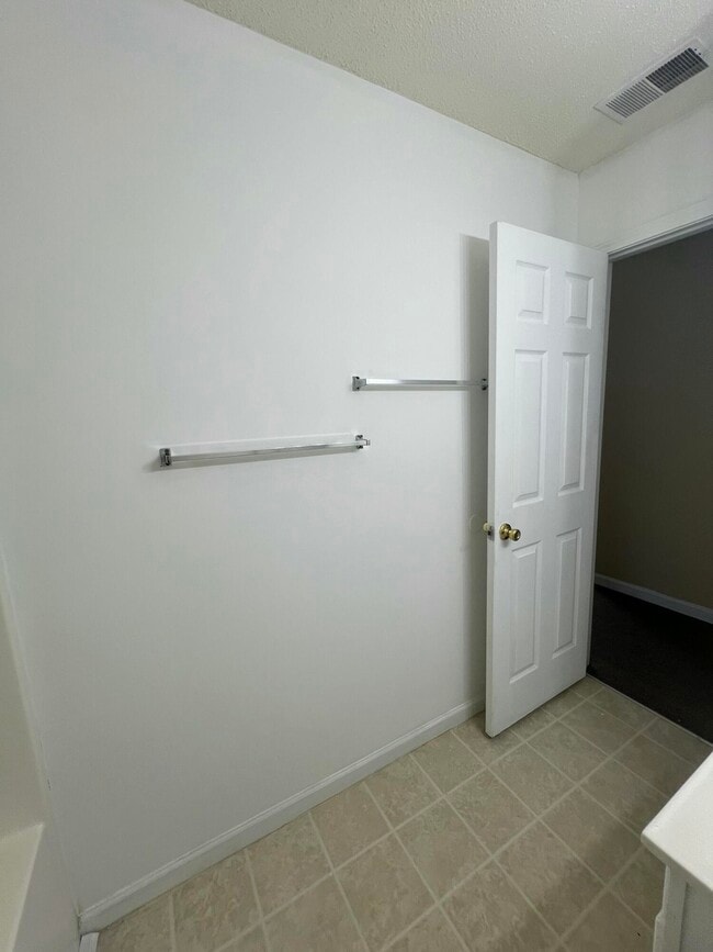 Building Photo - 1464 Ruger Dr