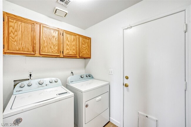 Building Photo - 8604 Magnolia Ridge Ave