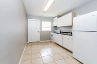 Building Photo - 529 N 10th St