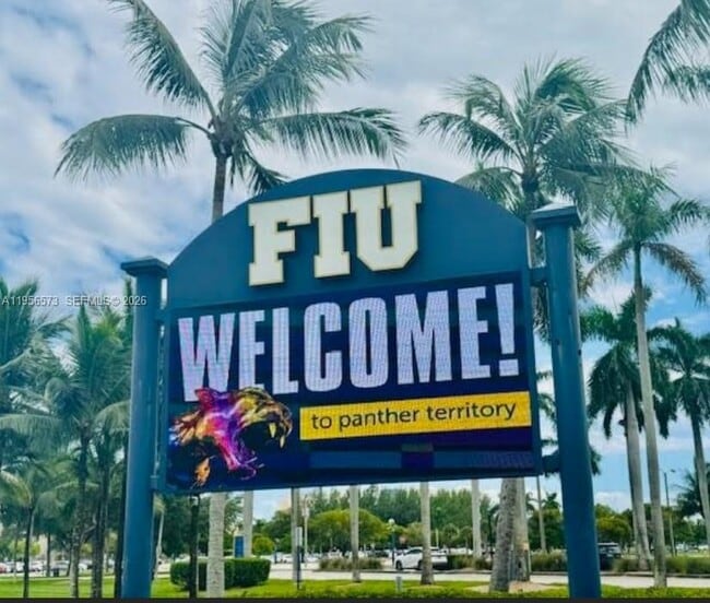 Building Photo - 2020 NE 135th St